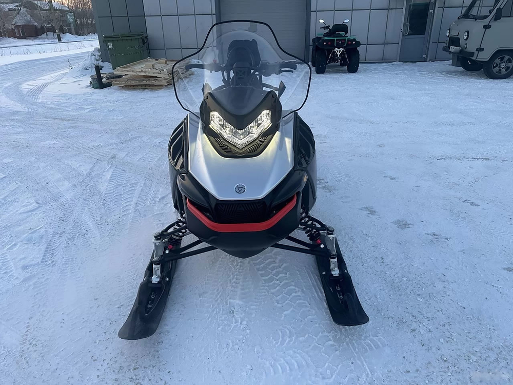 Снегоход РУССКАЯ МЕХАНИКА FRONTIER 1000 Б/У