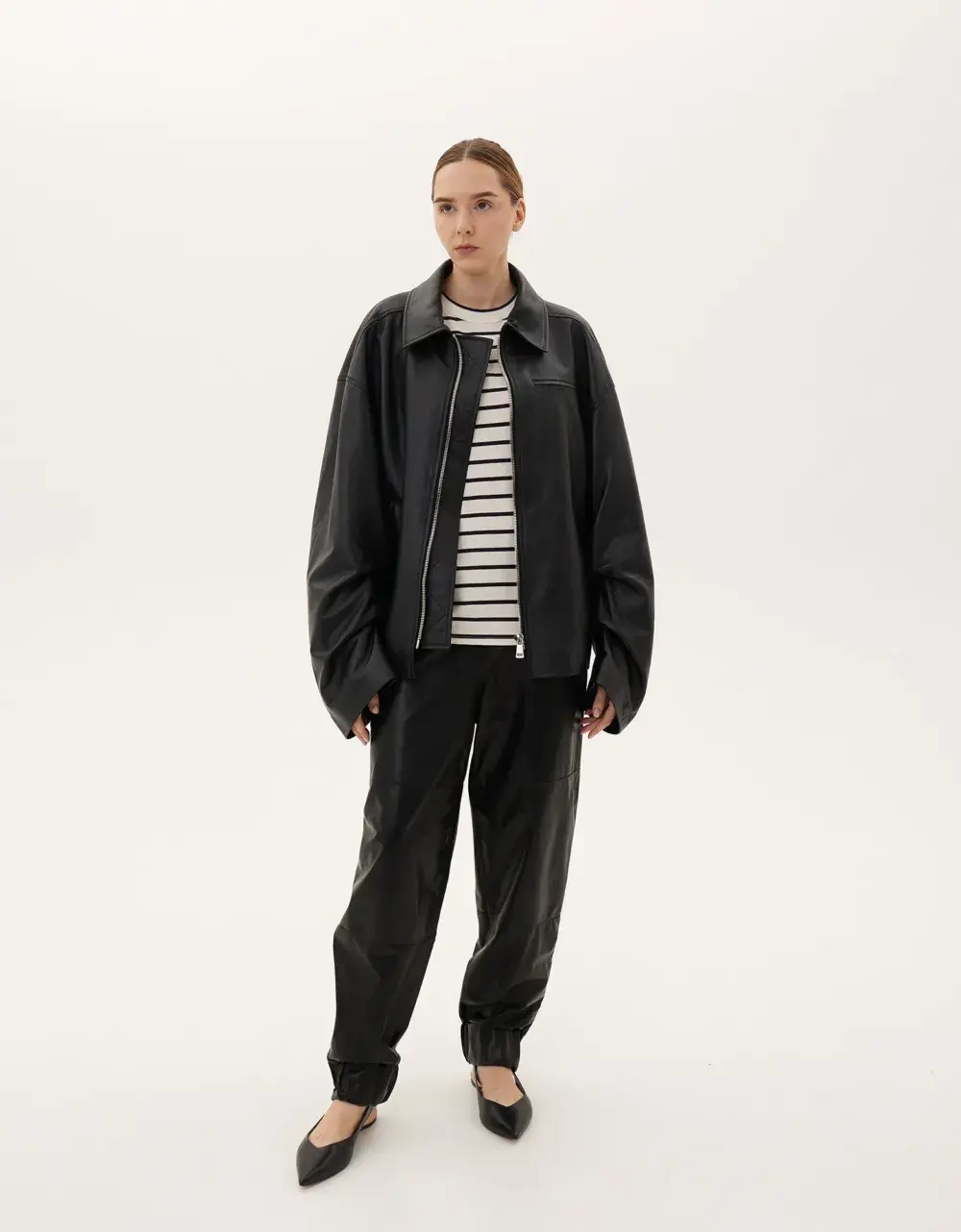 Кожаная куртка, чёрный