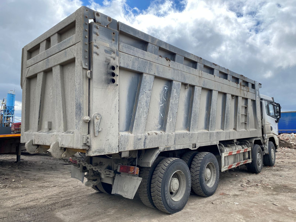 Shacman (Shaanxi) SX* 8x4 Самосвал SX33186V366 (Дизельный, 11,6 л, 440 л.с., МТ)