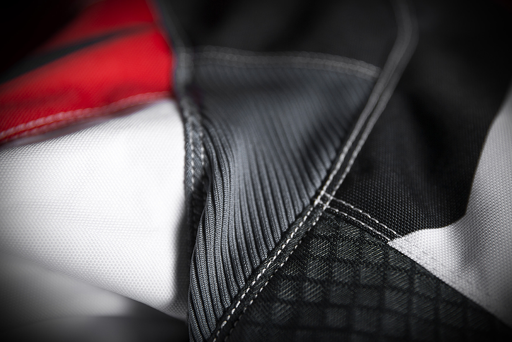 Мотокуртка - ICON OVERLORD (текстиль, красная)