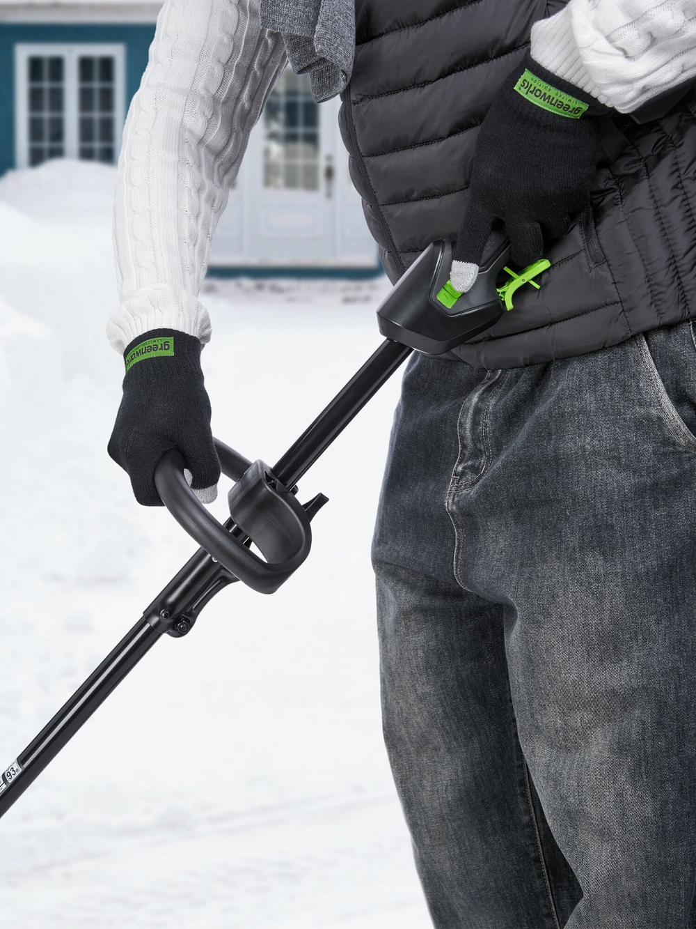 Снегоуборочная лопата аккумуляторная 40V, 30 см, АКБ 4Ач и ЗУ, 2603107UB