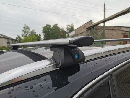 Багажник Интер Титан i pro с замком с крыловидной поперечиной 120 см.