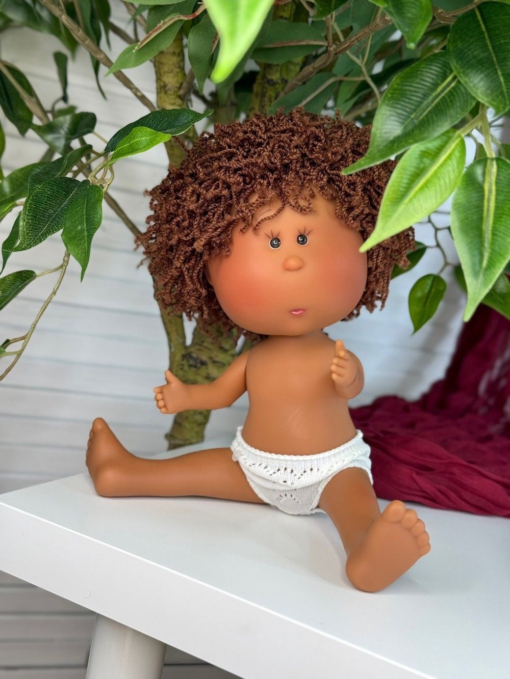 Кукла Nines виниловая 30см MIA LATINA без одежды (3000WL5A2)