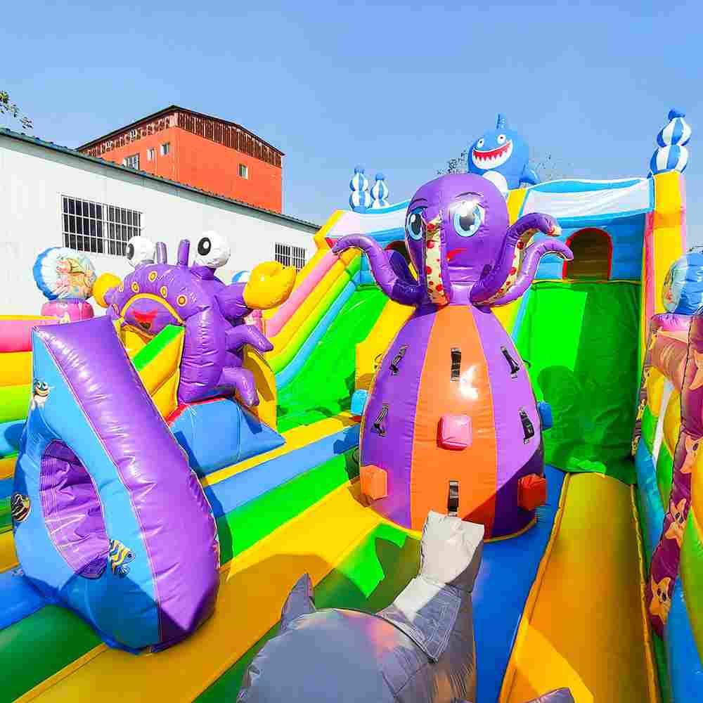 Коммерческий надувной батут с горкой «В гостях у моря 2»  10*6*6,1 м.