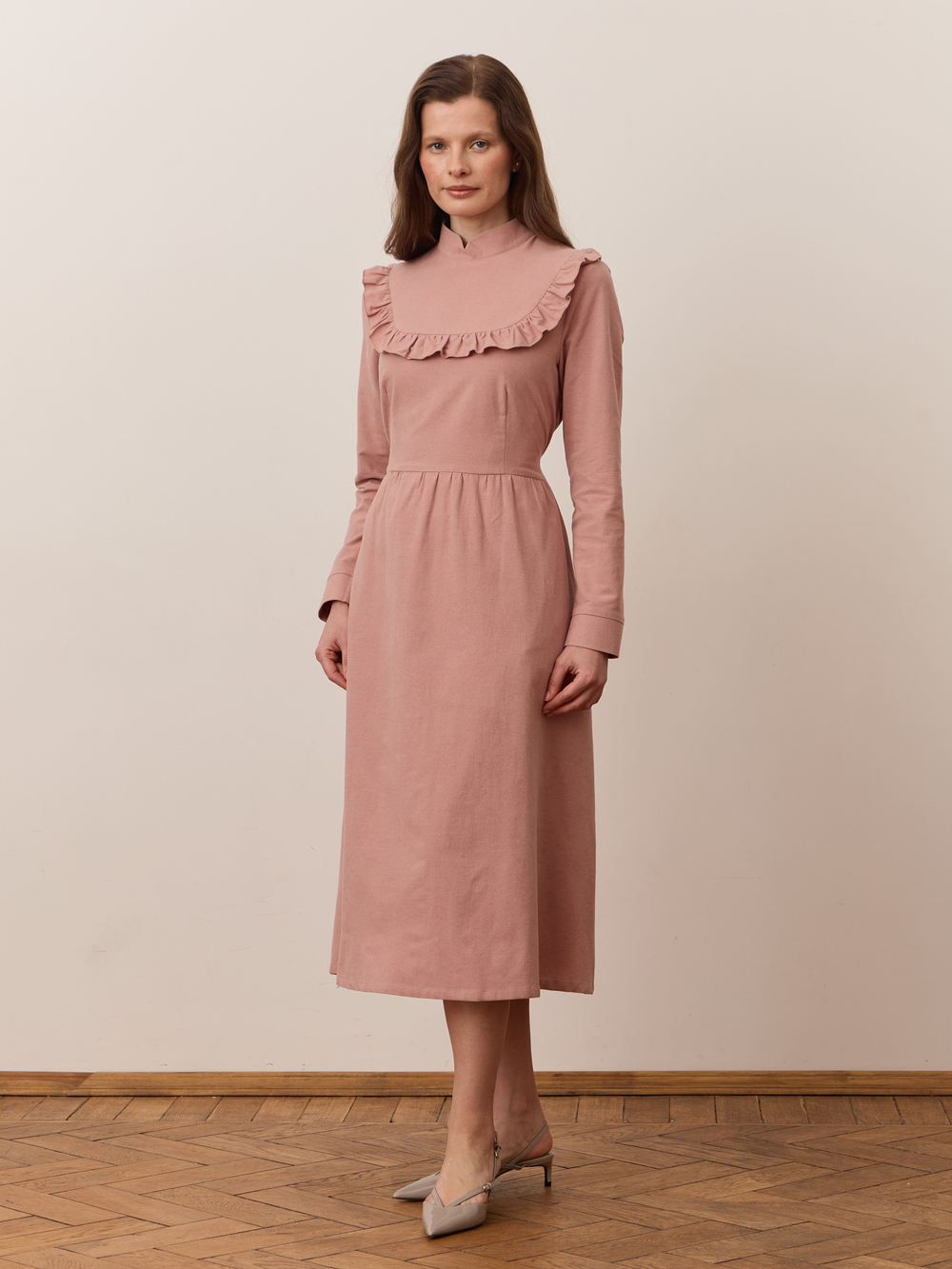 Платье с вшитой манишкой