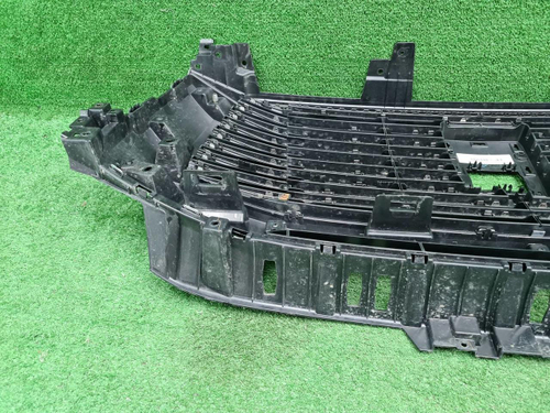Решетка радиатора Tank 500 (2021-н.в.)