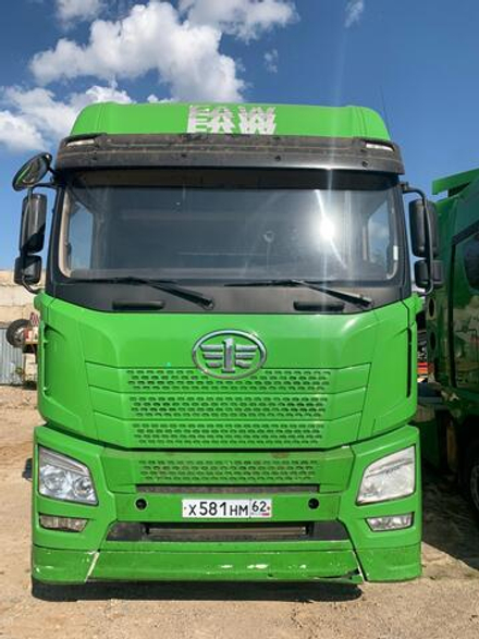 FAW JH6 6x4 Седельный тягач CA4250P25K15T1NE5A80 (Газовый, 12,5 л, 430 л.с., МТ)