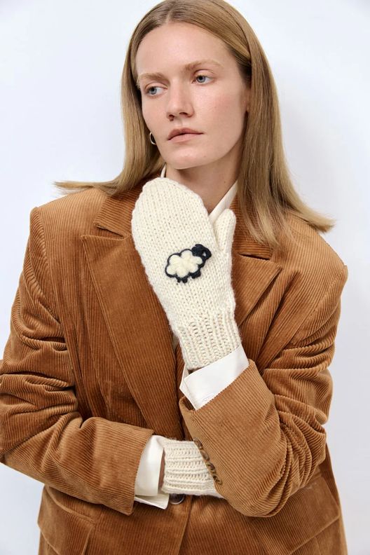 Варежки с овечками / Mirstores